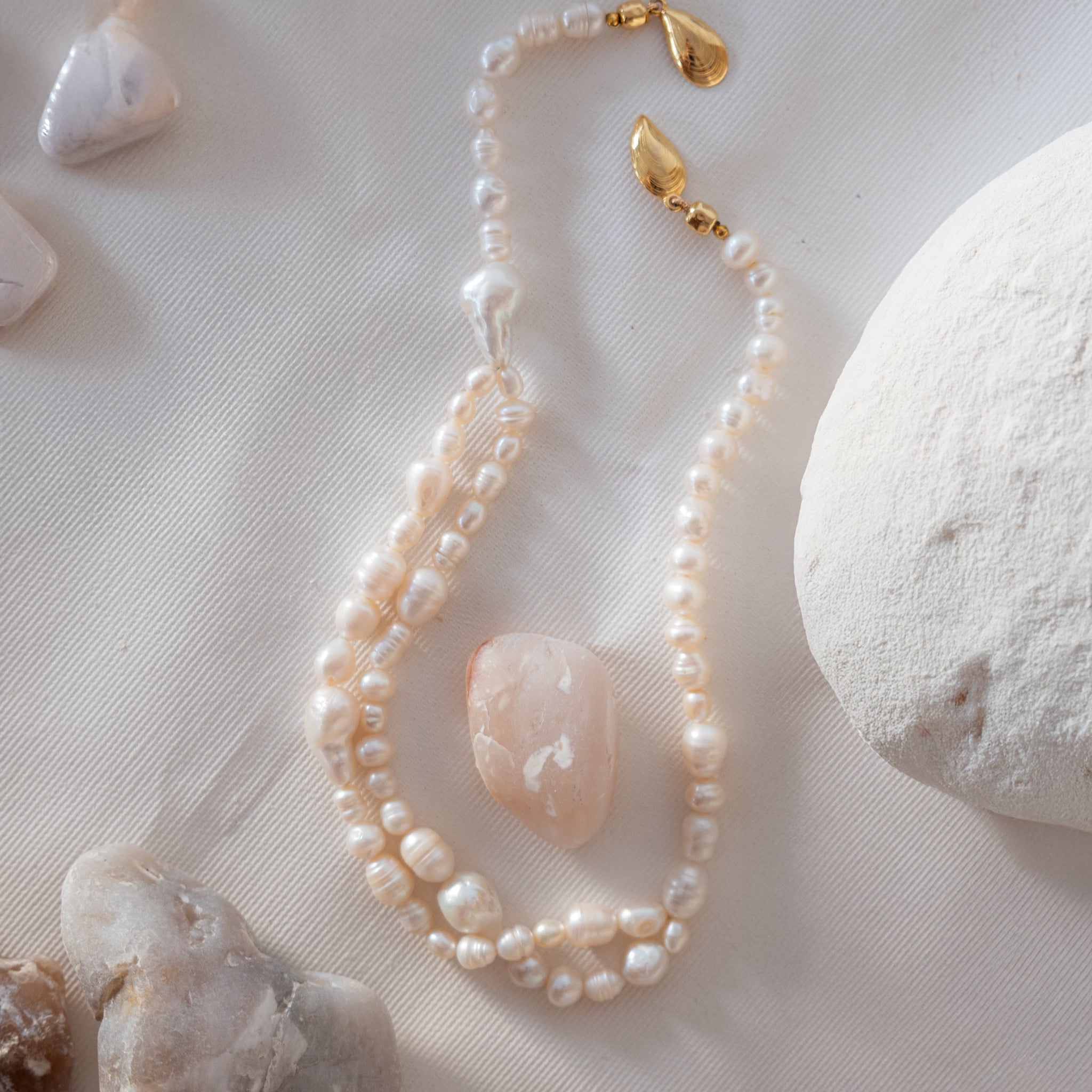 The Cyprus Pearl Guide: How to Choose Authentic Freshwater Pearls